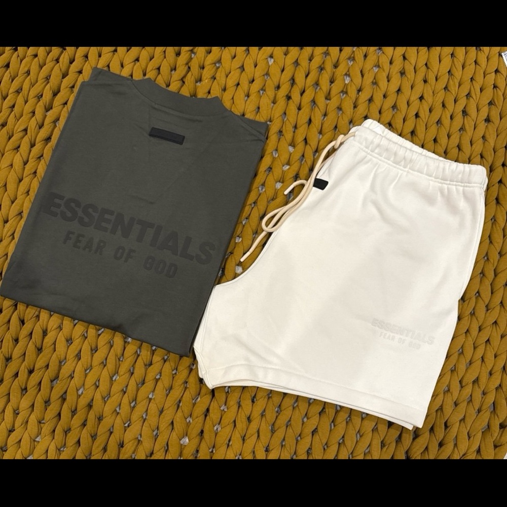 Fear of God Essentials Set